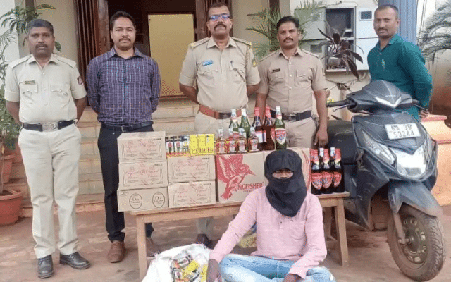 Liquor worth Rs 1.44 lakh seized in excise raid