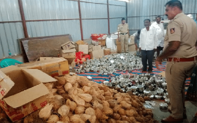 Belur: Gift items worth lakhs of rupees seized