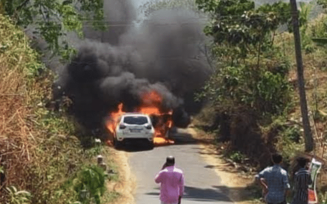 Kasargod: A moving car caught fire in Kasargod.
