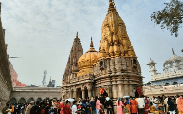 Case filed against 9 people for rumours of fee for 'sparsh darshan' at Kashi temple