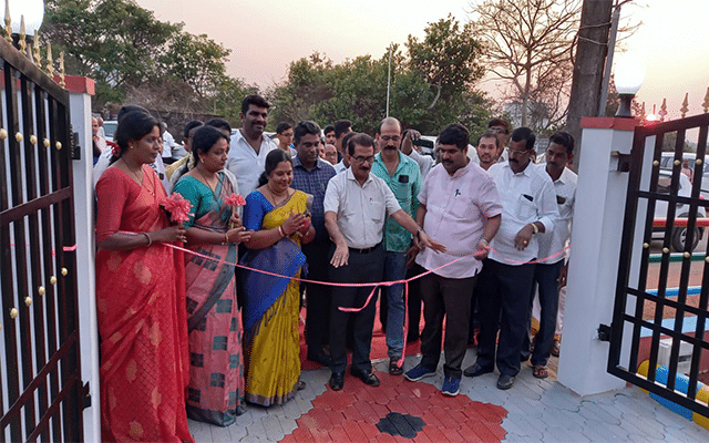 Mangaluru: MLA Vedavyas Kamath inaugurates new park