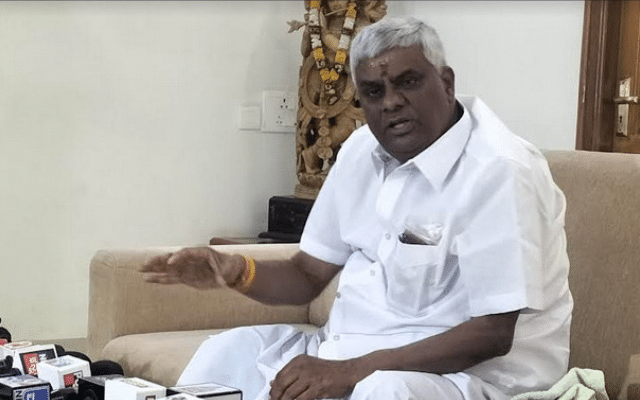 Ready to compromise with Manju, take oath: Revanna