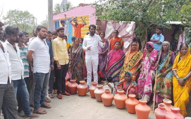Solve drinking water problem: Sudhakar Kollur