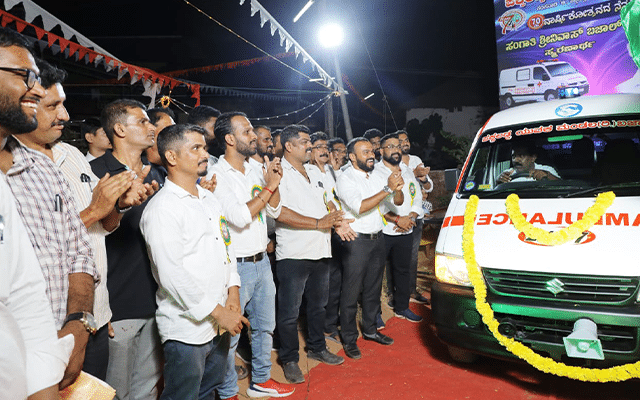 Pakkaladka Yuva Mandal celebrates 70th year, free ambulance launched