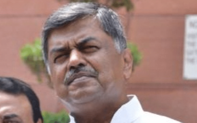 Bengaluru: Hariprasad is thinking of resigning from the missed ministerial position
