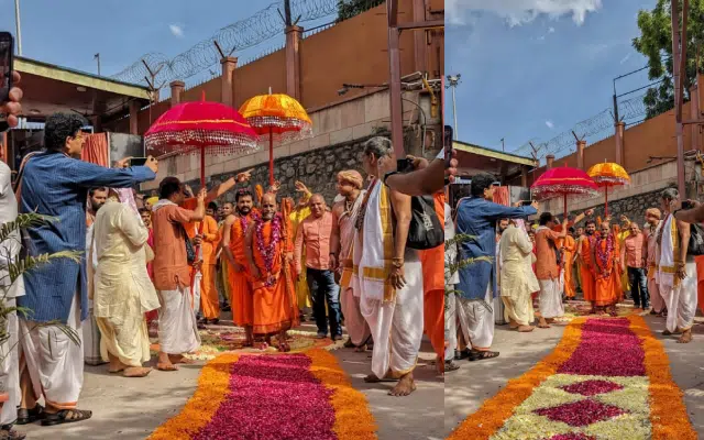 Udupi Puthige Sri visits ISKCON temple in New Delhi