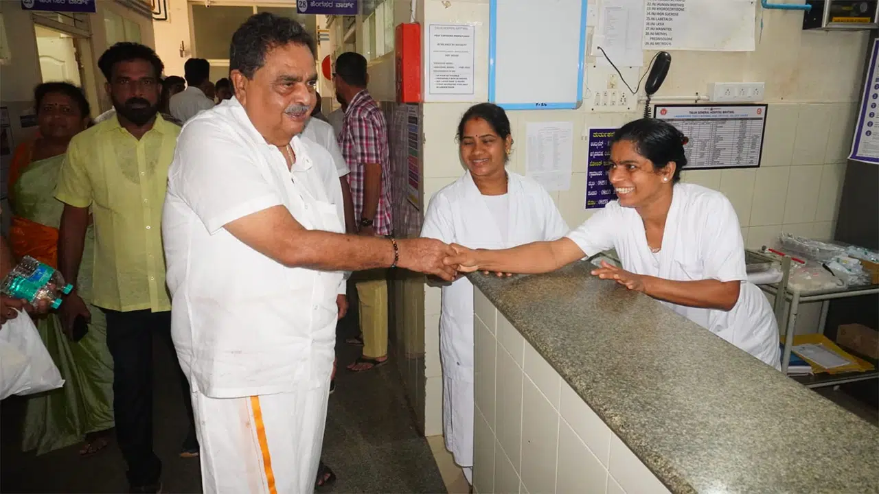 On the occasion of Ramanath Rai's birthday, fruits were distributed to patients at bantwal government hospital.